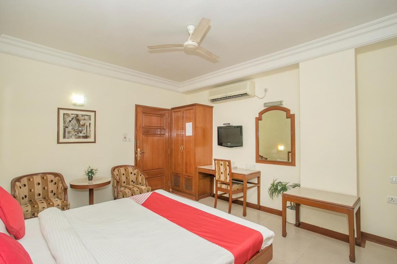 Oyo 579 Hotel Aab Bangalore Exterior foto