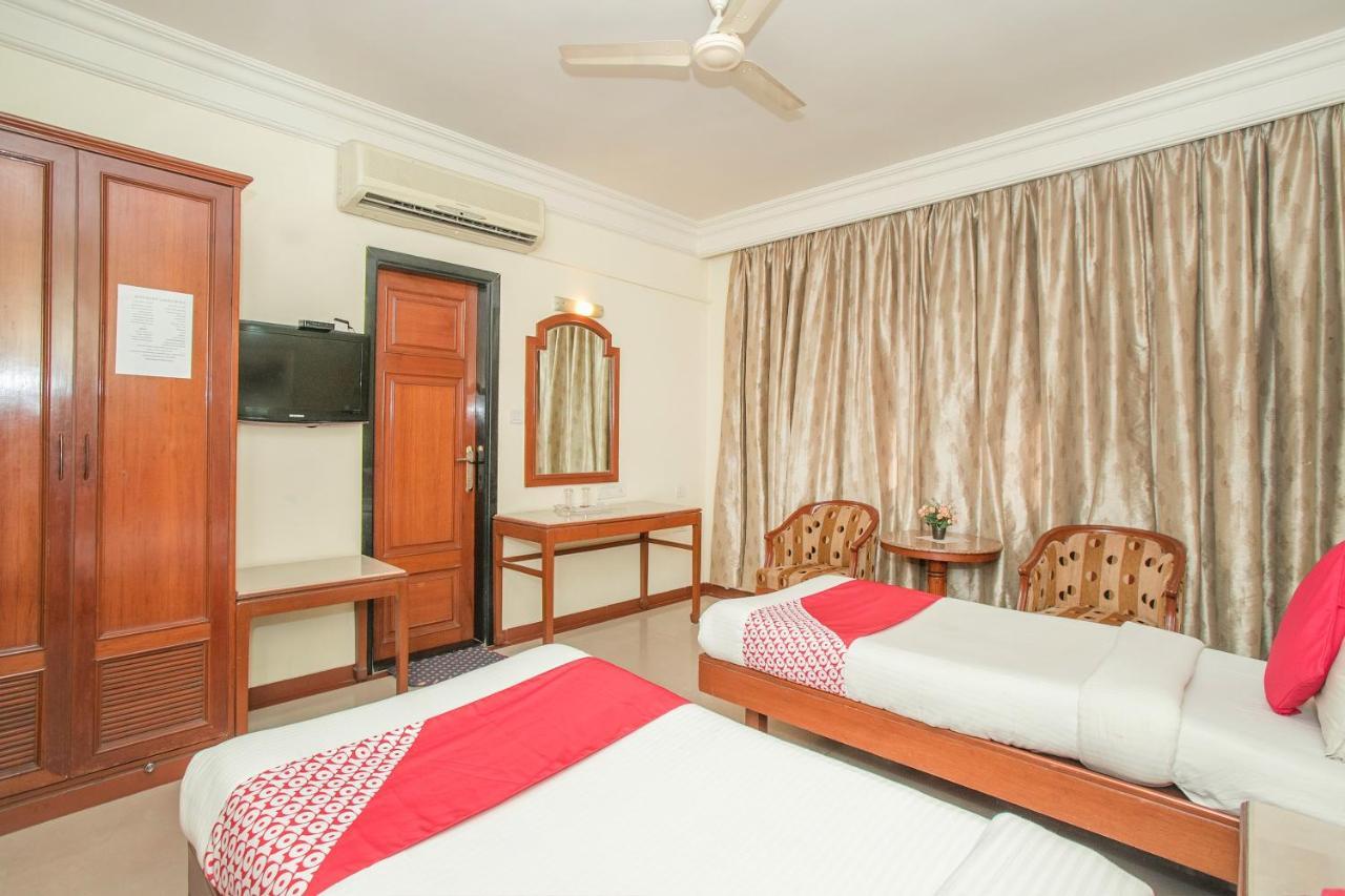 Oyo 579 Hotel Aab Bangalore Exterior foto